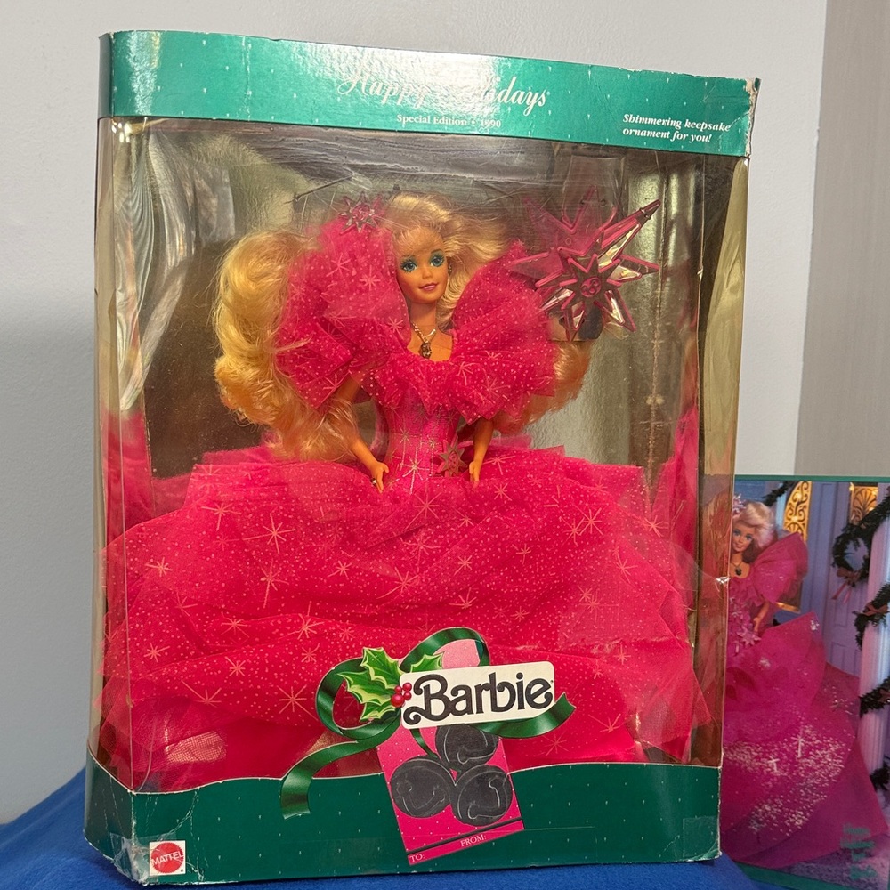 Vintage 1990 Special Edition Barbie Festive Pink Gown Doll and keepsake ornament - Picture 2 of 10